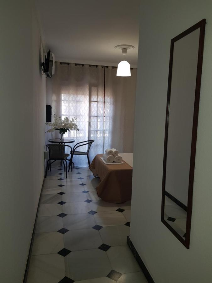 Pension Yna Holiday Malaga Luaran gambar