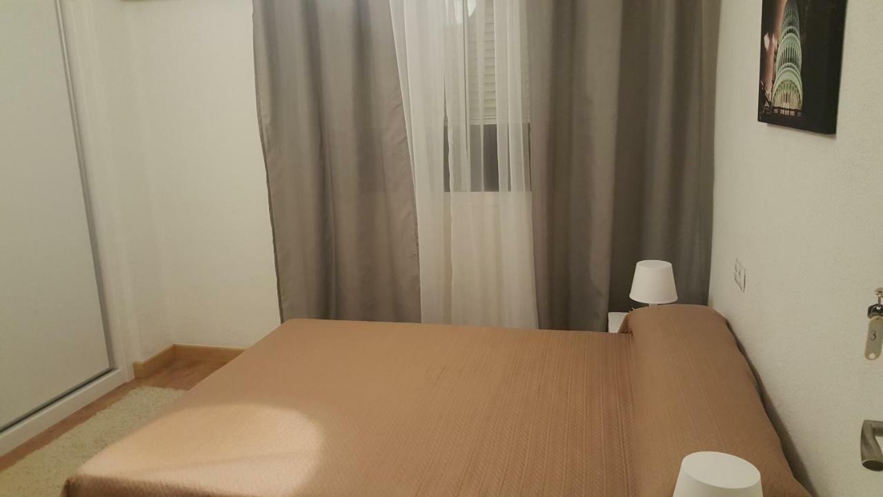 Pension Yna Holiday Malaga Luaran gambar