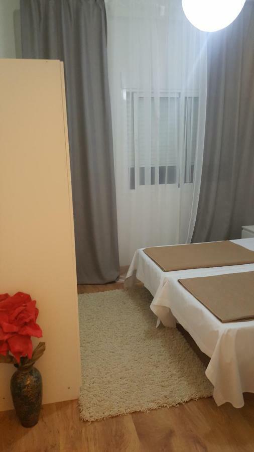 Pension Yna Holiday Malaga Luaran gambar