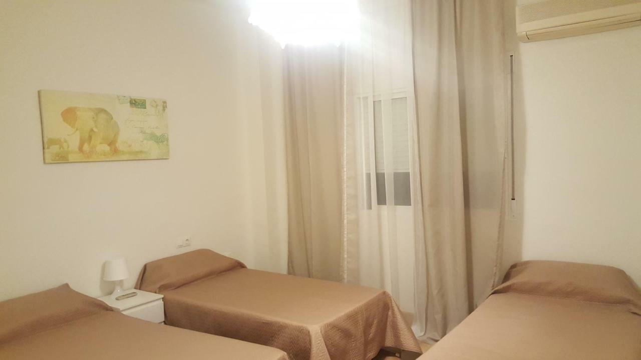 Pension Yna Holiday Malaga Luaran gambar