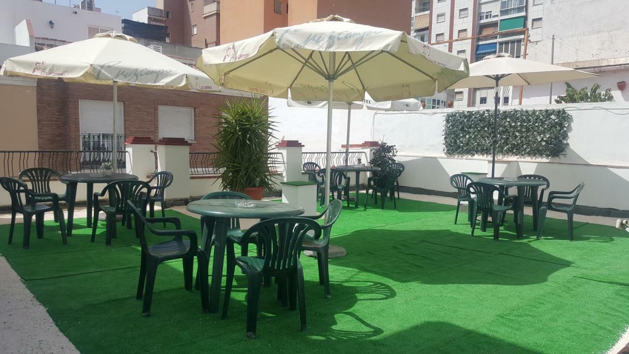 Pension Yna Holiday Malaga Luaran gambar